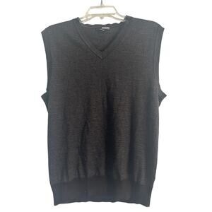 GUC Murano Men's Sweater Vest Golf 100% Murano Wool Gray/Black Strope Size Med